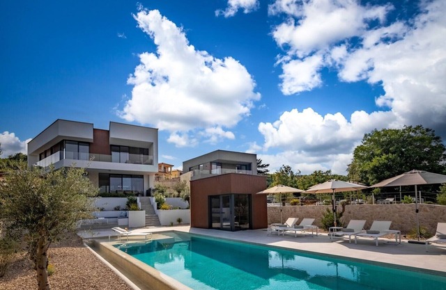 Luxury Villa Krk 2 Vrbnik - Heated Pool, Sauna