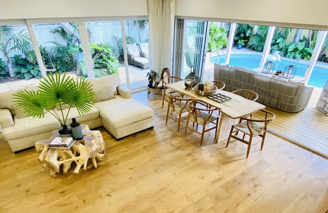 Luxury Villa with Large Pool in Exclusive Area 5 min from Beach