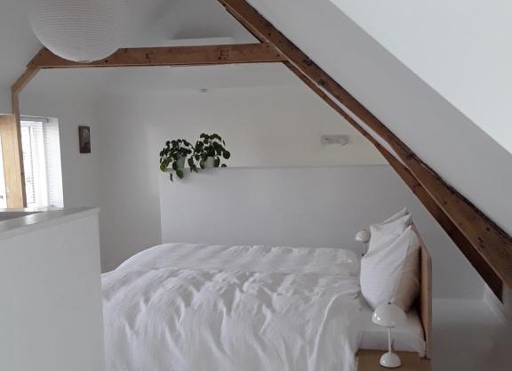 MAAN B&B + GALERIE
