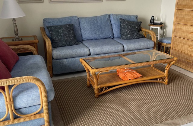 Magnificent Beach front condo with pool and restaurant/bar