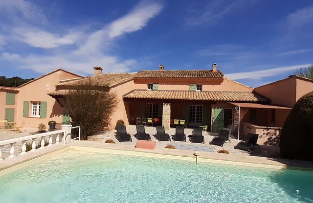 Magnifique Gite de Groupes en Provence