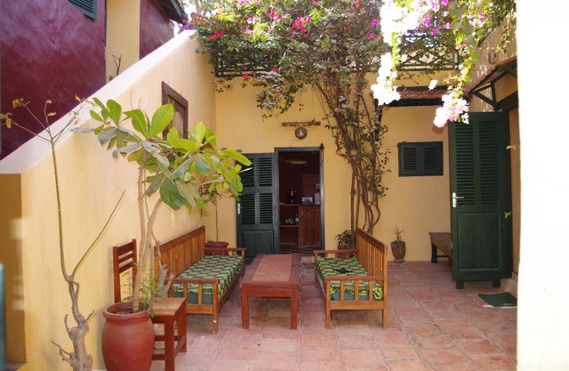 Maison Augustin LY