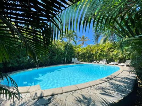 Maison cosy avec piscine à Sainte-Rose