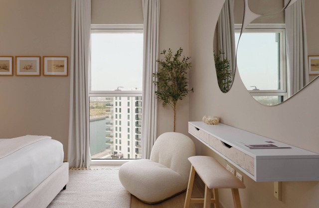 Maison Privee - Charming Retreat w/Panoramic Views on Yas Island