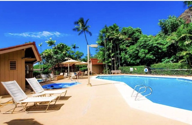 Makaha Valley Plantations Lovely 2 Bedroom Condo