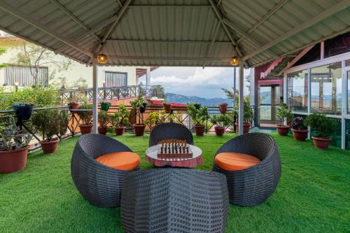 Maple Resort Chail