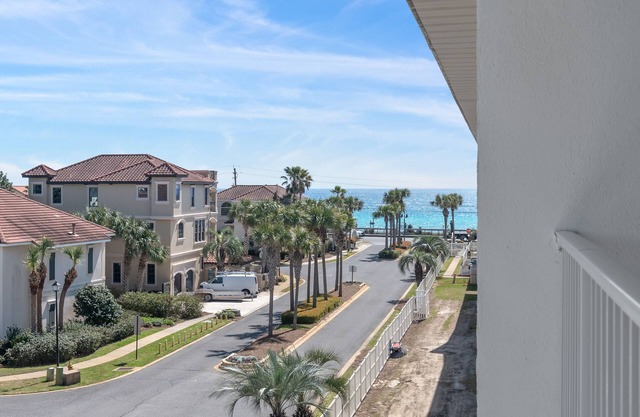 Maravilla 1411 ~ Gulf Views, Steps to Gulf + Included Beach Chair Setup