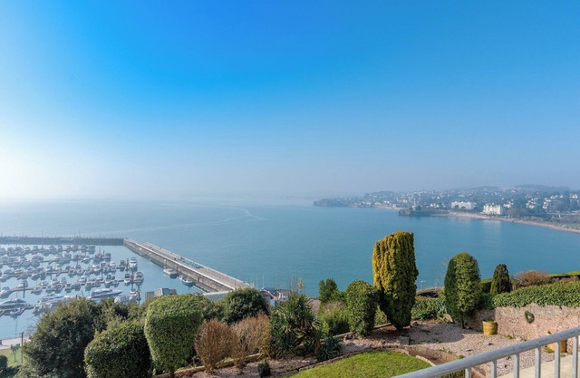 Marina Beach House, Torquay