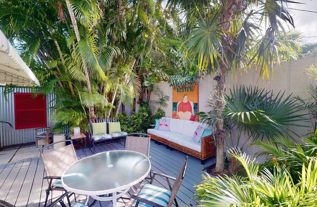 Maryann's Place - Large Monthly Studio (New Listing)