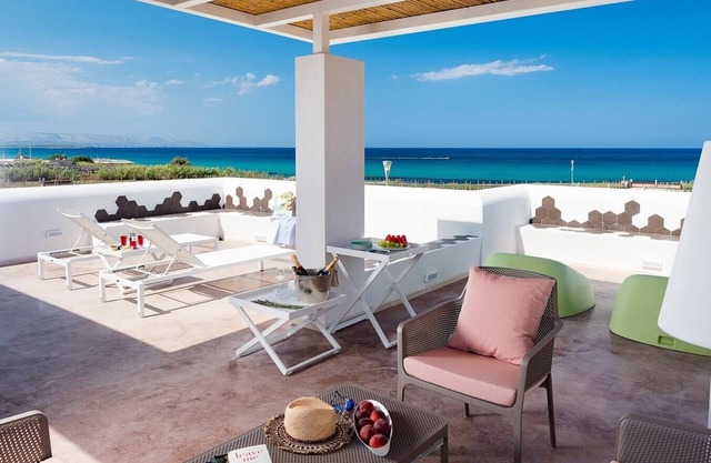 Marza Residence (Rosa, Azzurra and Sabbia) - Romantic villa with pool
