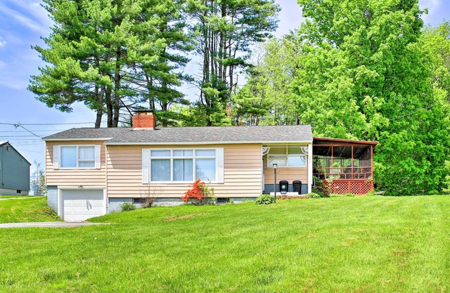 Mayfield Home w/ Private Dock on Lake Sacandaga!