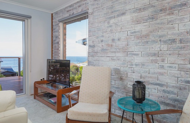McKenzies Clifftop on Illabunda Drive