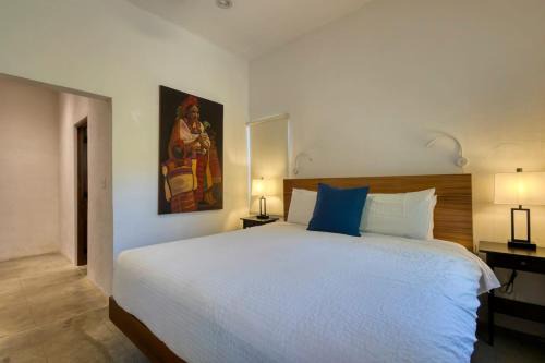 Meditation Haven 3BR Villa with Pool Ciruelo