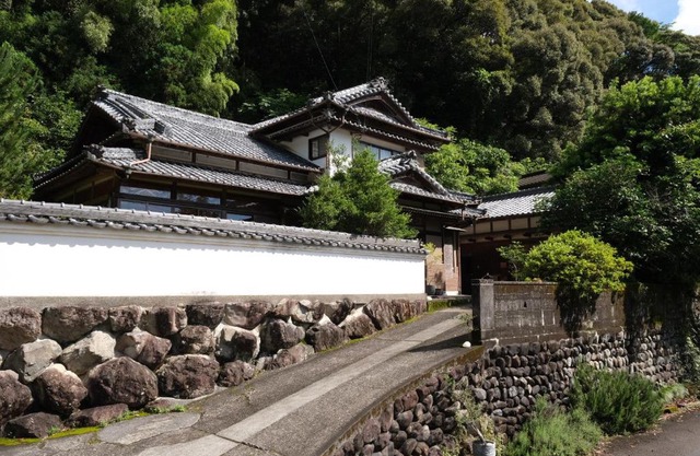 Meet Me - Shimanto Riverside Hideaway