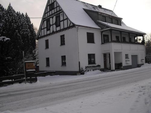 Holiday Menkhausen Ski 