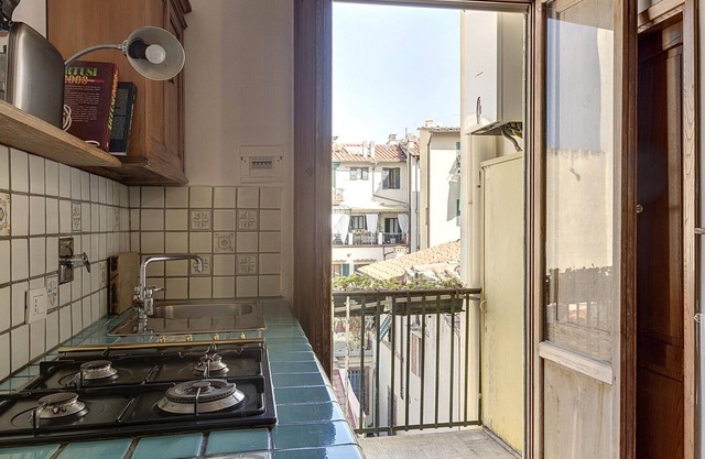 Mezzo 24 in Firenze With 2 Bedrooms and 1 Bathrooms