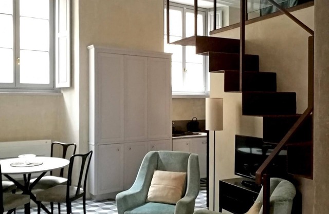 Mezzo 46 in Firenze With 2 Bedrooms and 2 Bathrooms
