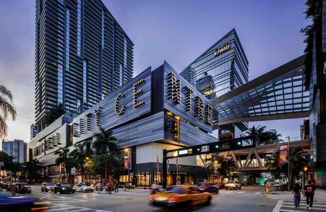 Miami Stay With Pool Luxury