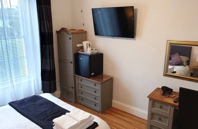 Midway Guest House