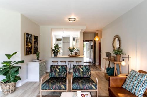 Milas Place Spacious & Comfortable at Bayview