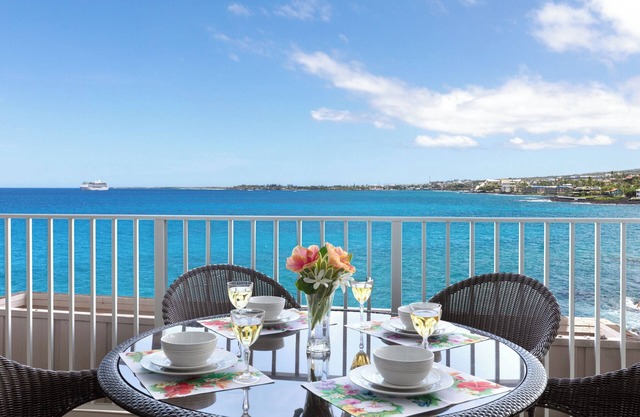 Million Dollar View from your large private lanai.