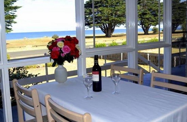 Million $ majestic waterfront views BBQ fishing beach wineries