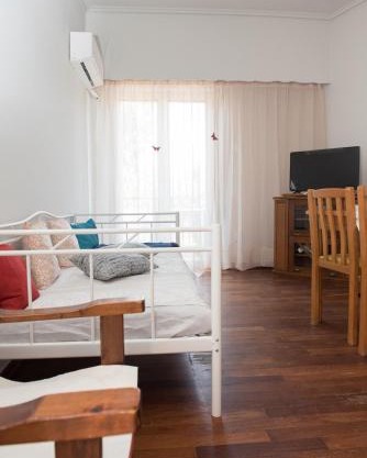 Minimal Flat in Historic Kerameikos by ΜΡS