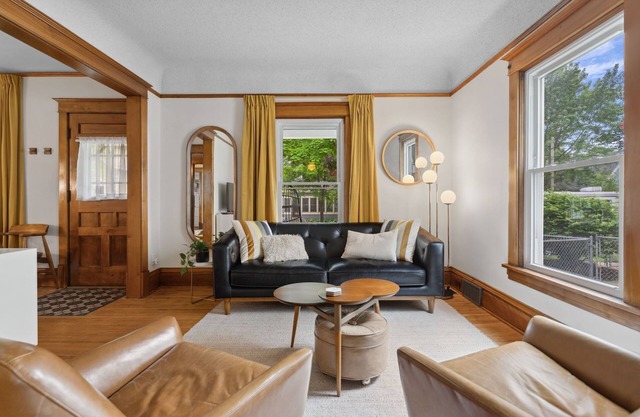 MINNeSTAY* Retro Haus