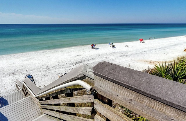 Minutes to the Beach @ Beachwood Villas 4C in Seagrove - 2 Pools, 1st Floor