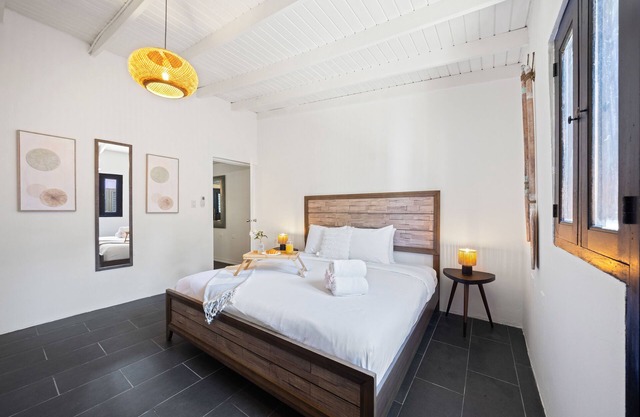 Modern 1BR Aruba Escape – Near Beach, Full Kitchen, AC, Ideal for Couples