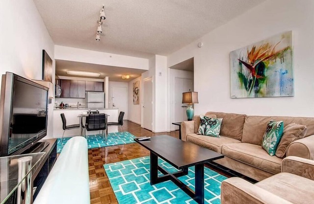 Modern 1BR | Full Kitchen | Free WiFi | Easy access to NYC