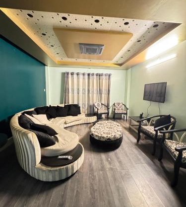 Modern 3BR Flat,Bashundhara ,AC, Wi-Fi, KeyHost Homes