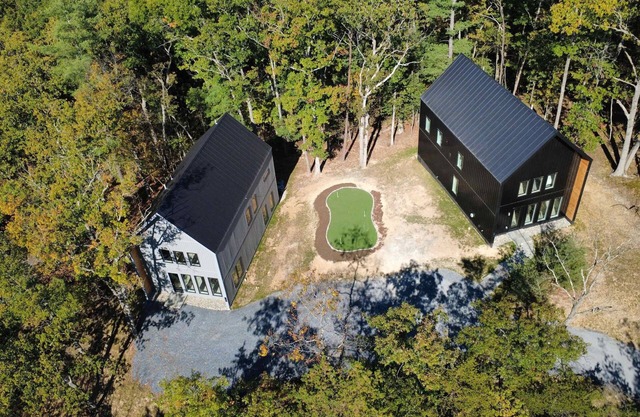 Modern Family Cabins 1 min to Bryce! Perfect for Families