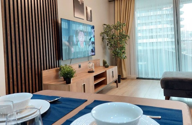 Modern Flat Apt Near City Center