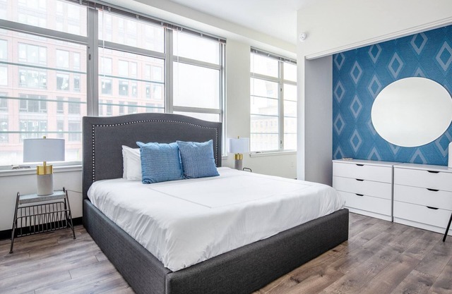 Modern South End 2BR w/ Doorman, W/D in Unit, by Blueground