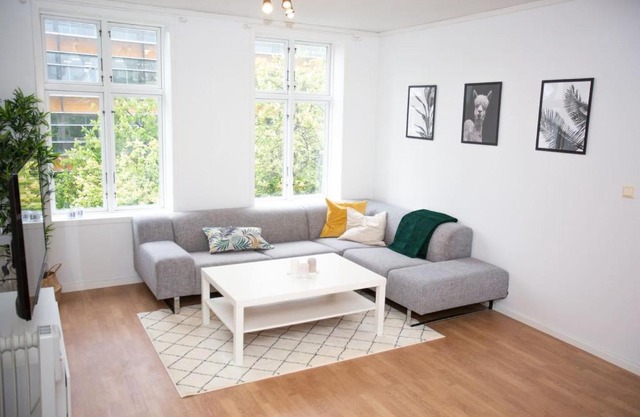Modern, spacious apt, center of Bergen, 4br