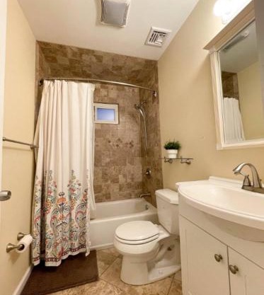Modern Stylish 3 bed single house central Jersey