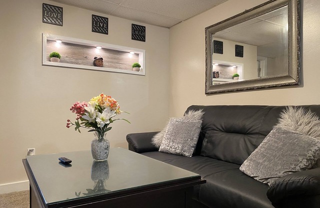 Modern West End 2 Bedroom Apartment