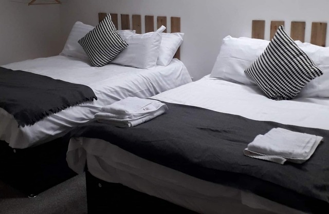 Molyneux Apartments