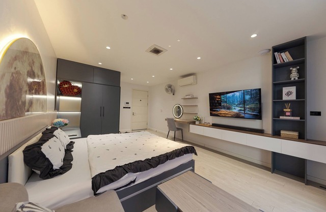 Moonlight Apartment
