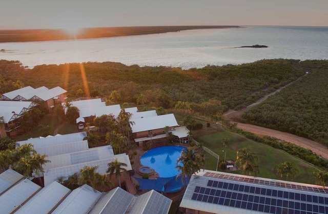Moonlight Bay Suites