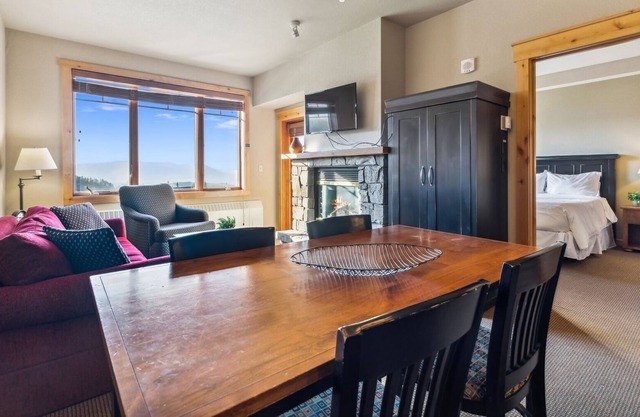 Morning Eagle 209 - Slopeside condo in Whitefish Mountain Resort Village!