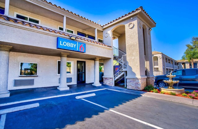Motel 6 Menifee, CA