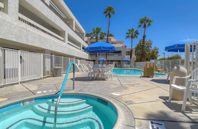 Motel 6 Palm Springs, CA - Downtown