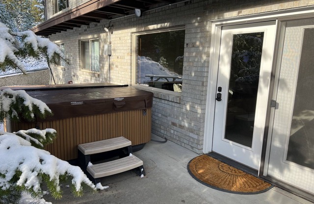 Mountain hideaway, minutes from Mission Ridge Ski and Board Resort