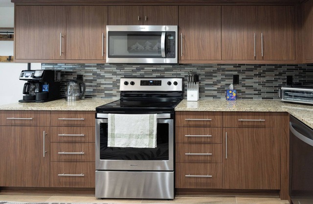 Mountain Modern Marvel- Your Home Away From Home