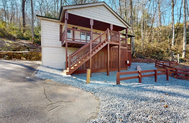 Mountain view home with fire-pit with beautiful view of the creek