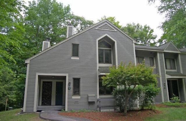 Multi-level, spacious, AC/FP, wood view, deck, swim club. F1344 by LRS