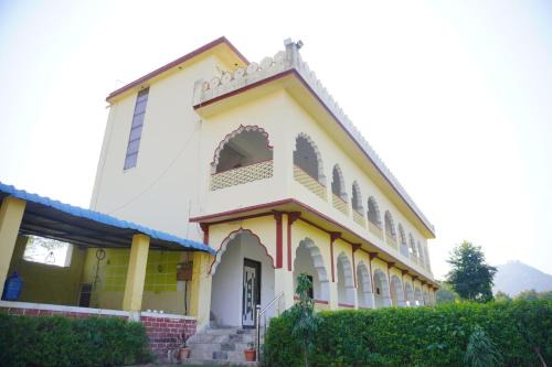 Mumal resort
