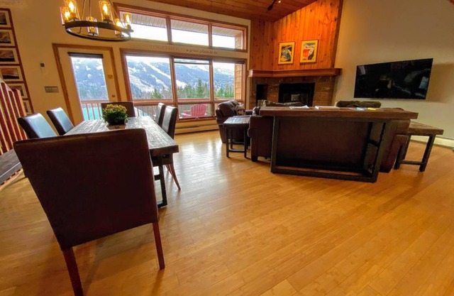 MWP35 in Carroll with 4 bedrooms and 4 bathrooms